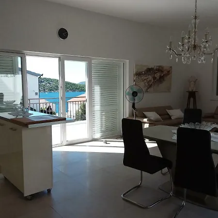 Bilic Of Art Apartment *